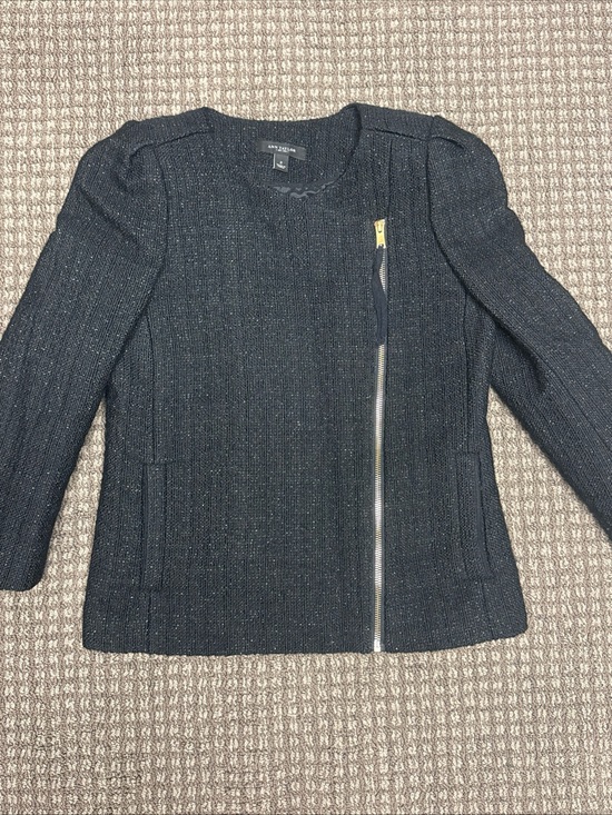 Ann Taylor Jackets & Blazers - Ann Taylor Black Tweed with Gold Specks cropped Zip-Front Jacket Sz 2